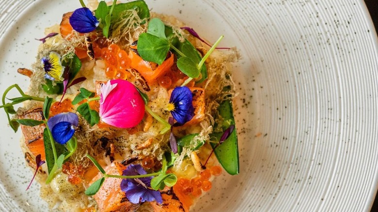 Rice with salmon, roe, blossoms