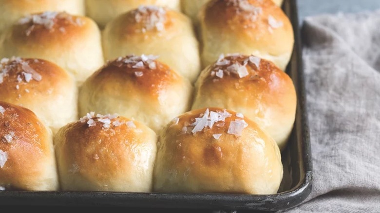 Potato rolls with salt