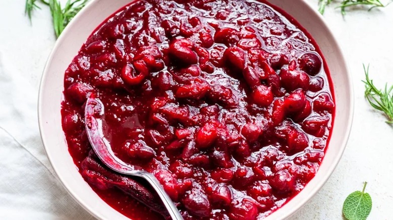 Cranberry sauce in bowl