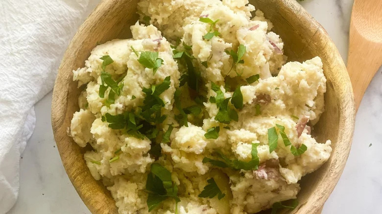 Creamy Garlic Mashed Red Potatoes