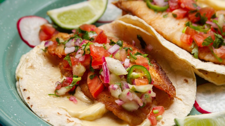 Fish tacos with pico de gallo