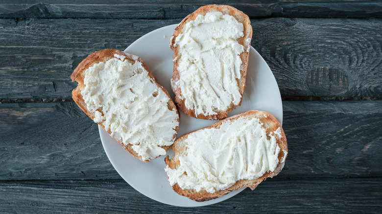 cream cheese on toast 