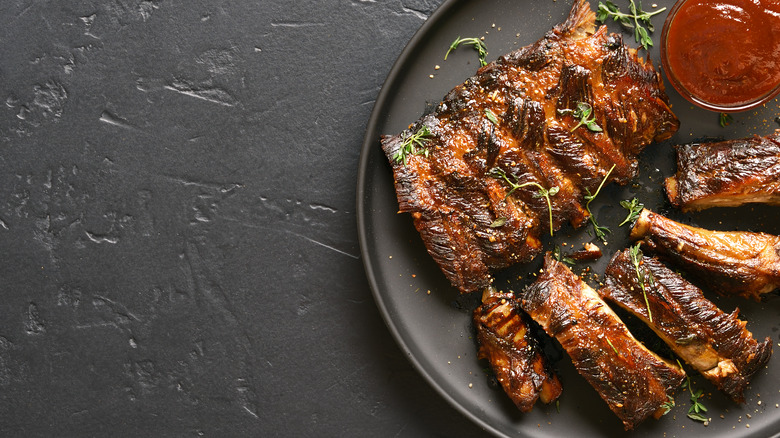 Spare ribs on gray plate