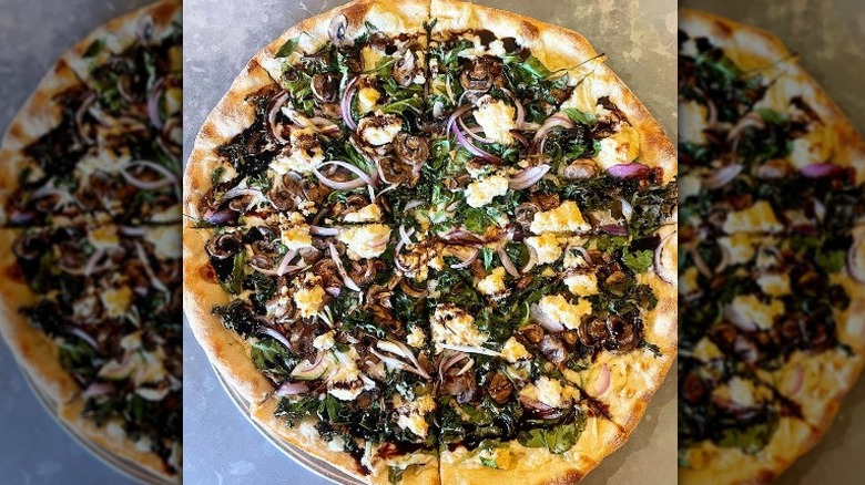 Green goddess pizza