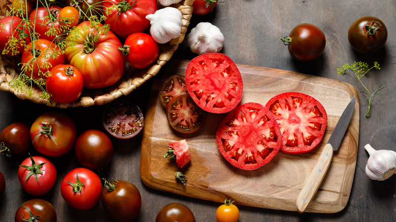 Assorted fresh tomatoes 