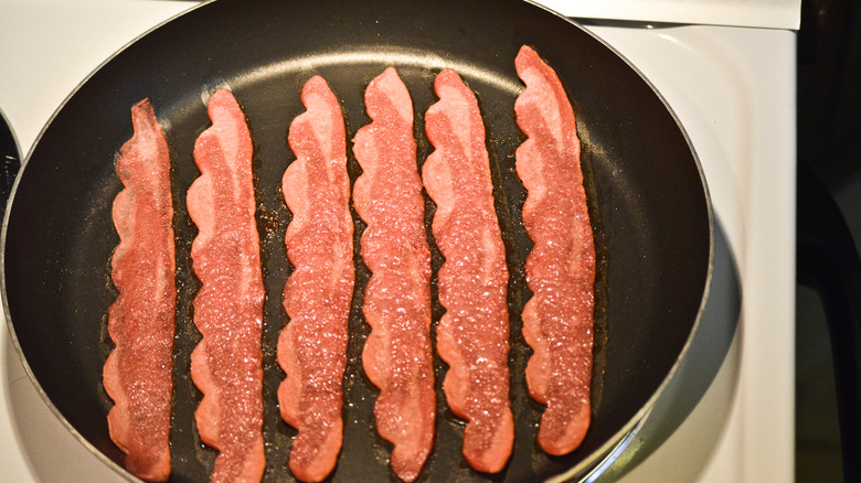 turkey bacon in pan