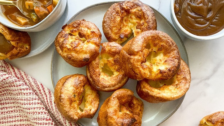 yorkshire pudding on round plate