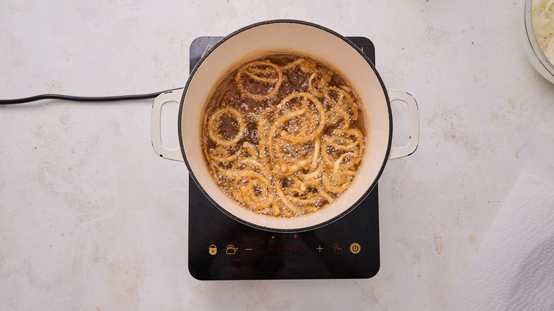 frying onions in oil