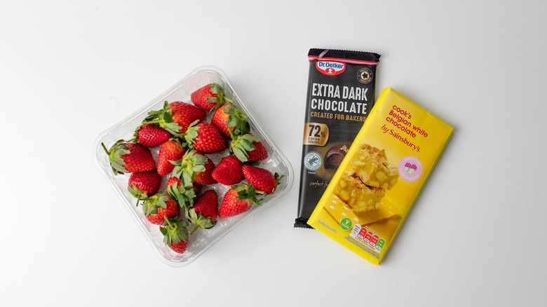 chocolate-covered strawberry ingredients