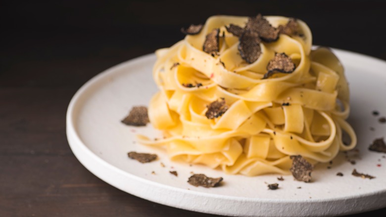 pasta with black truffle