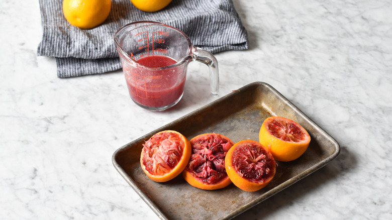 juicing blood oranges