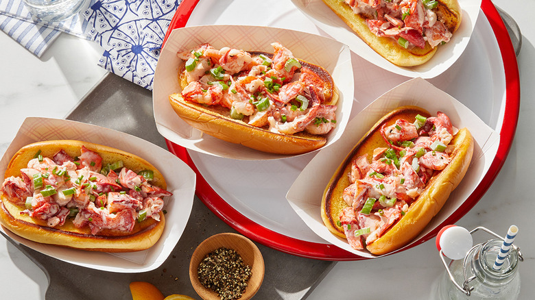 Blue Apron Maine-style lobster rolls