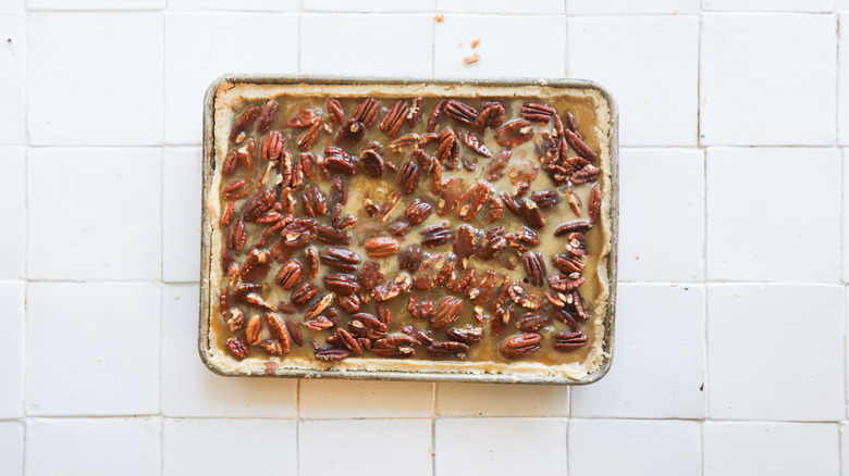 Raw pecan pie bars