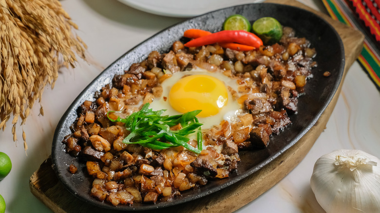 sisig with fried egg