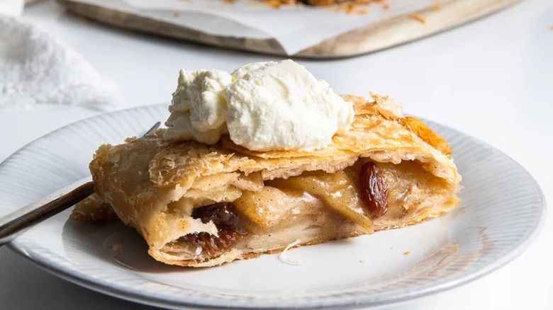 Simple Apple Strudel