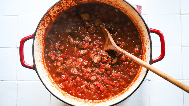 brisket chili in pot