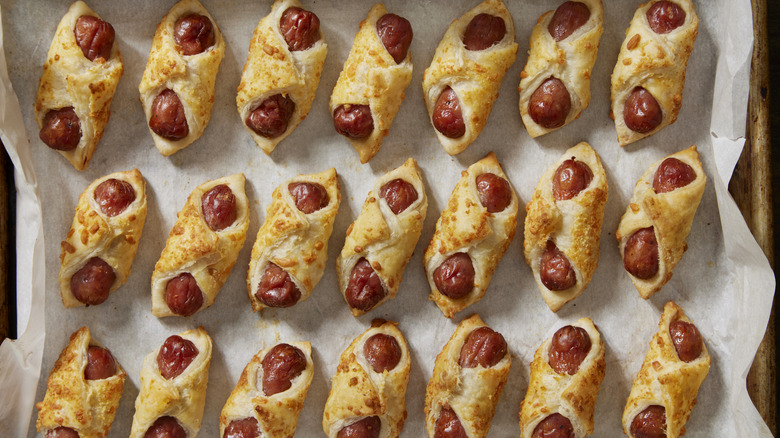 pigs in a blanket on a tray