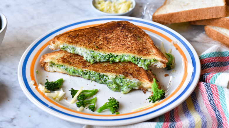 roasted garlic broccoli panini