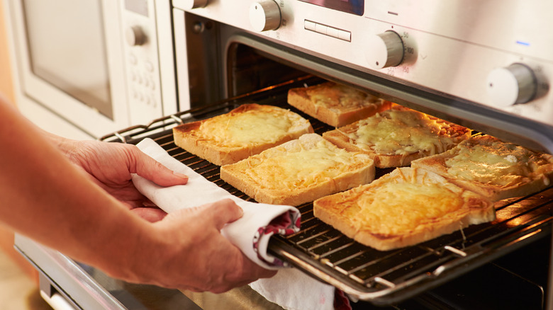 cheese toast in oven