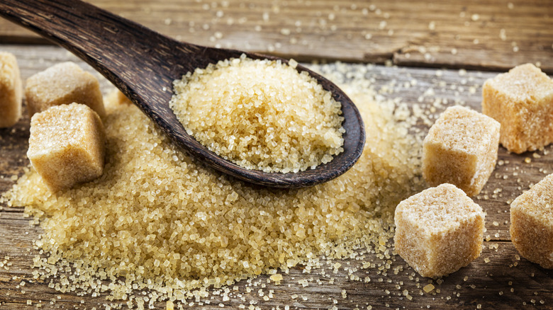 brown granulated sugar and cubes