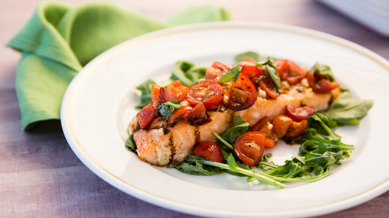 bruschetta salmon on white plate