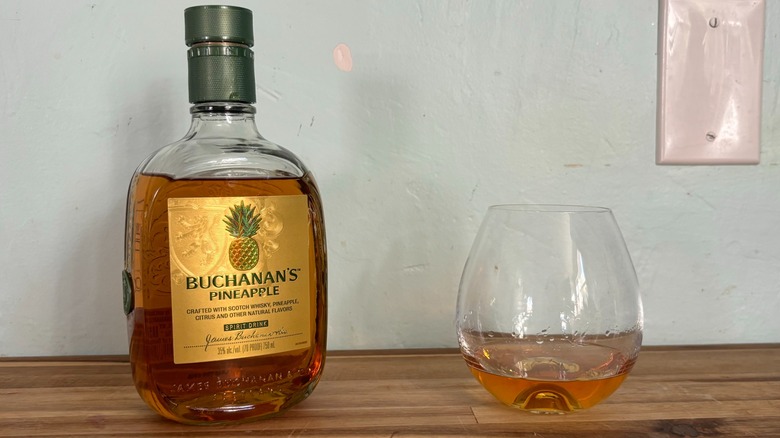 Buchanan's Pineapple bottle, glass