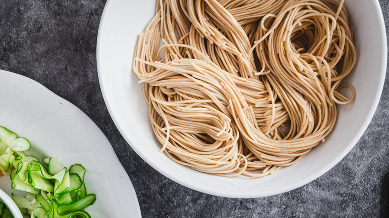 Cooked noodles in bowl