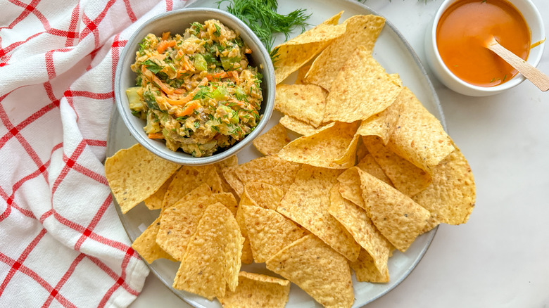 Buffalo chickpea mixture with chips