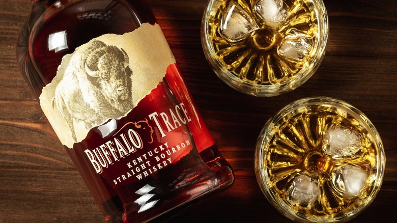 Overview of Buffalo Trace bourbon bottle and two glasses