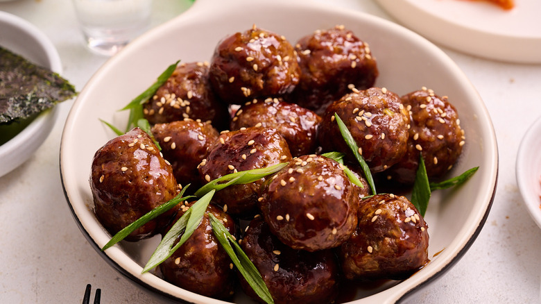 bulgogi meatballs in serving bowl