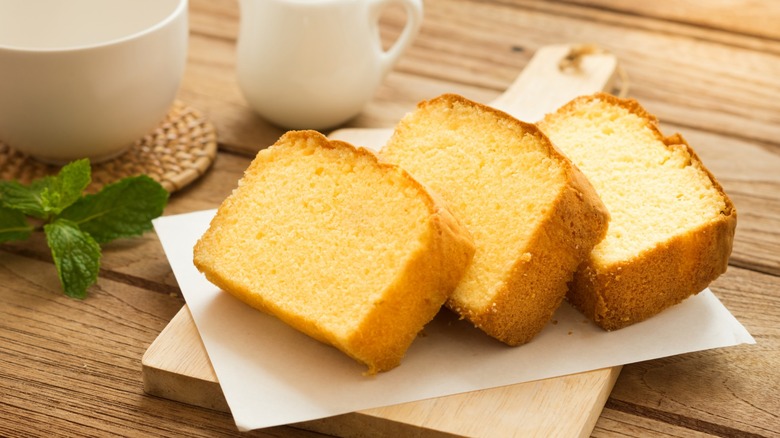 butter cake slices