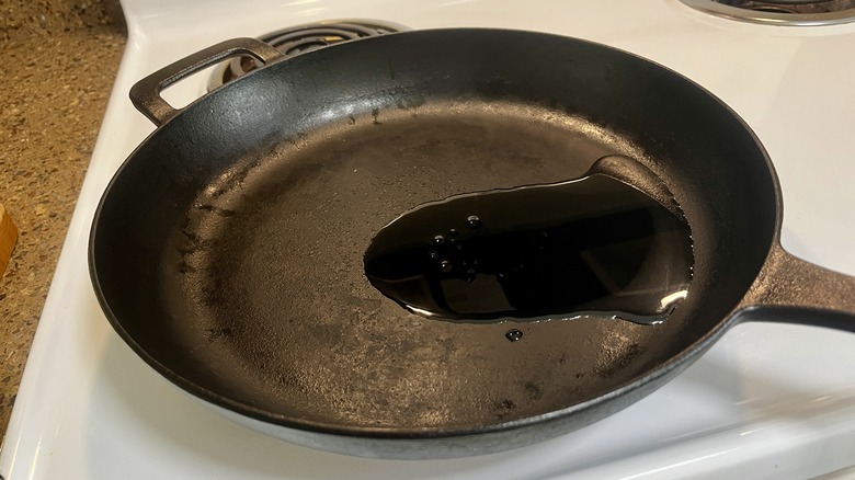 oil in frying pan