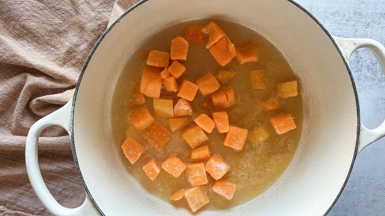 butternut squash, broth in pot