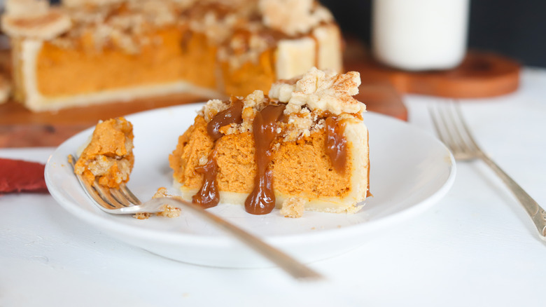 pumpkin pie slice