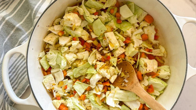 cabbage in pot