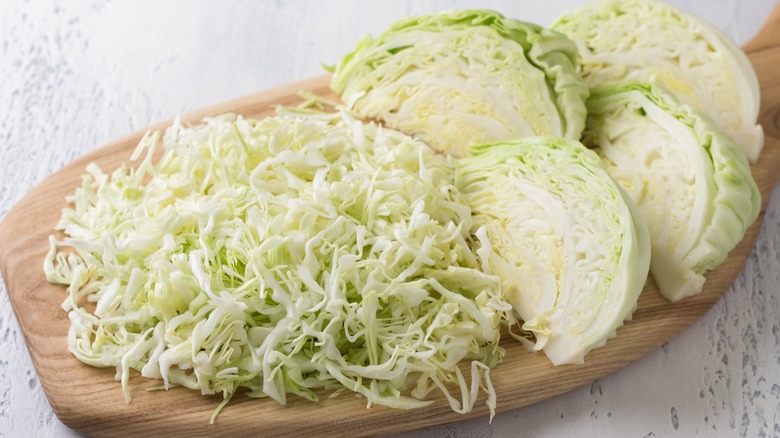 Finely sliced cabbage