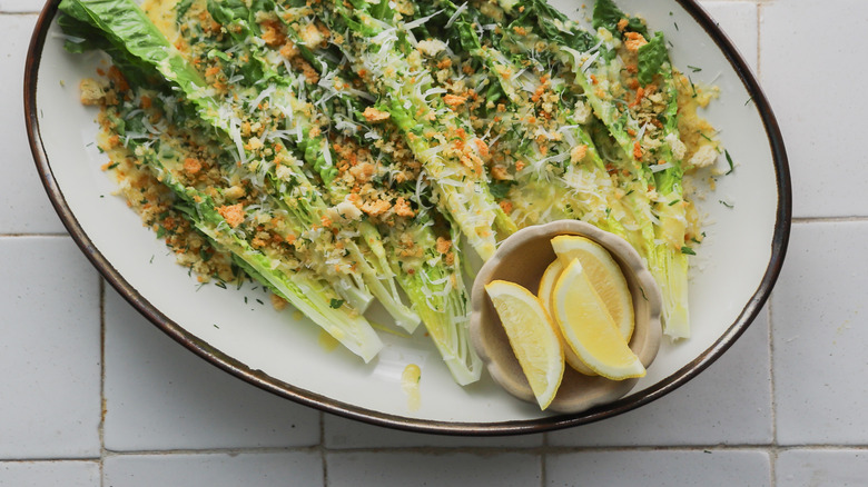 Caesar salad spears with lemon