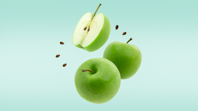 Green apple seeds