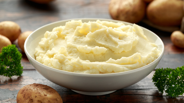 mashed potatoes in a bowl