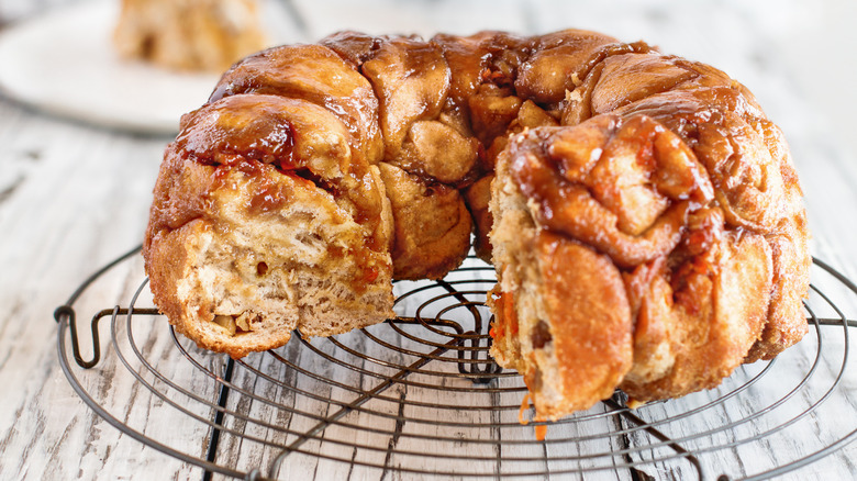 Close up of sliced monkey bread 