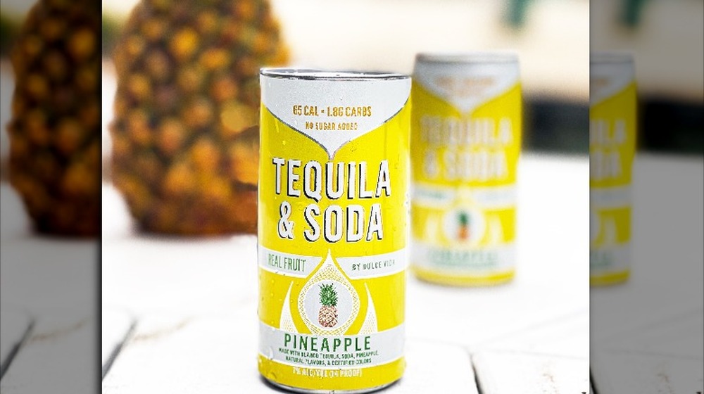 Dulce Vida Tequila & Soda Pineapple