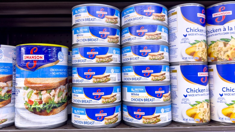 swanson canned chicken breast on shelf