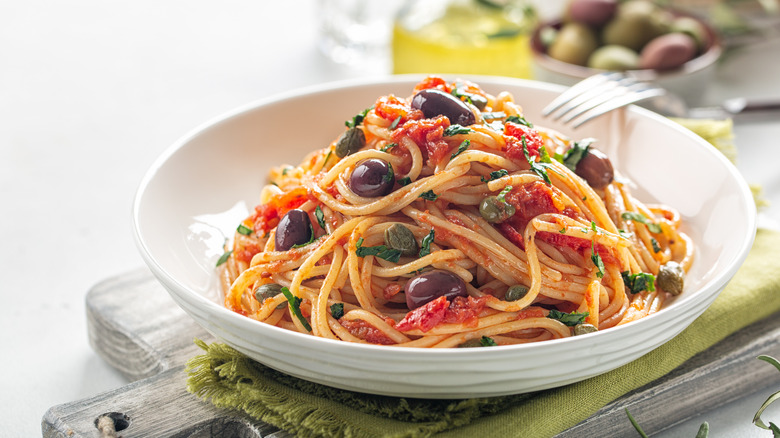 bowl of puttanesca pastsa