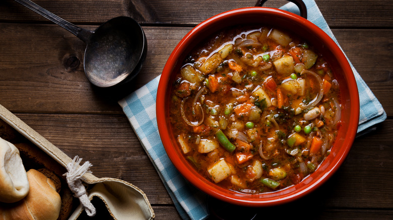 vegetable minestrone soup