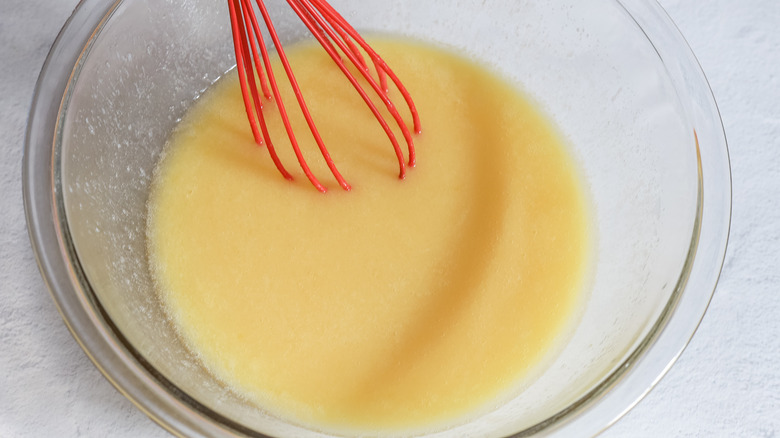 wet cupcake batter in bowl