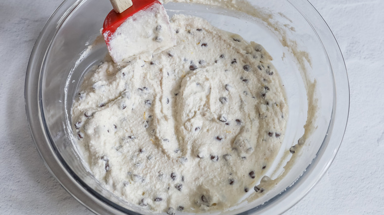 cannoli cream filling in bowl