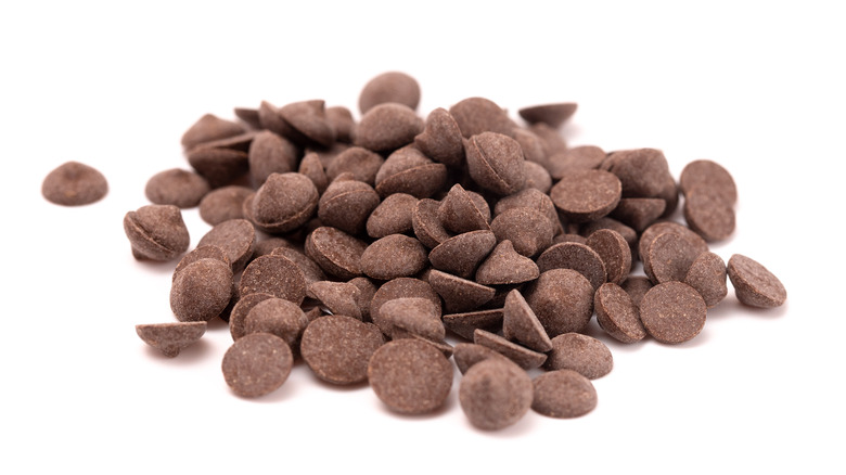 Carob chips