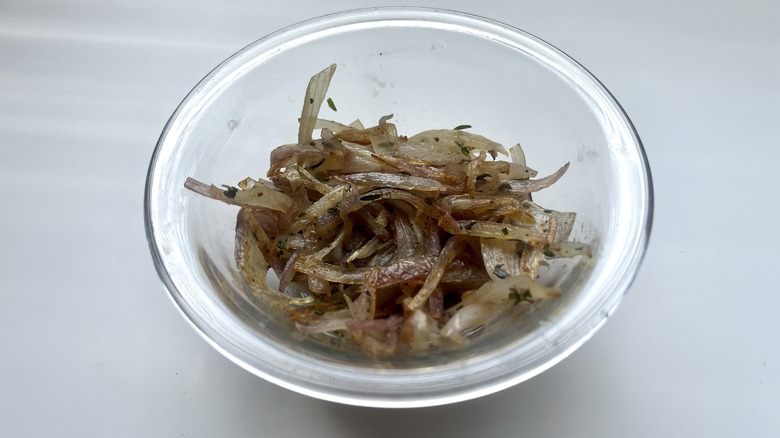 shallots in clear bowl