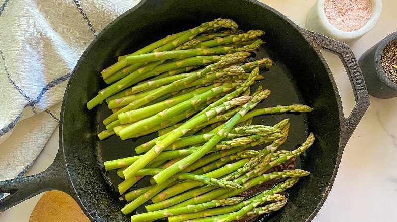 asparagus in cast iron skillet