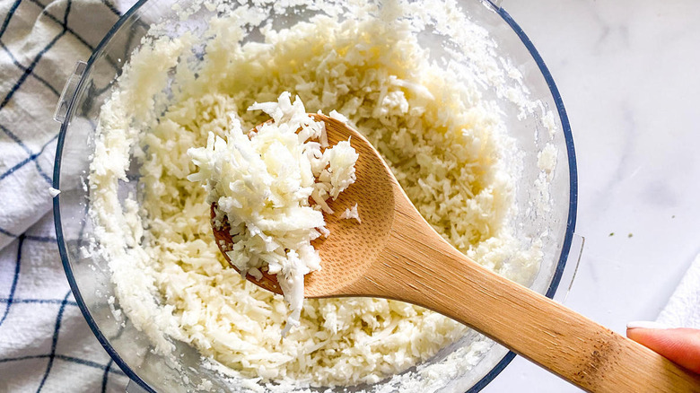 cauliflower rice in bowl